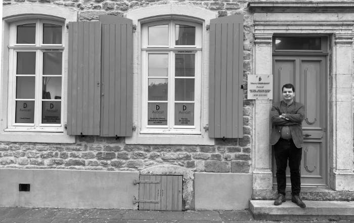 Fa\u00e7ade du cabinet Debrabant Avocat \u00e0 Boulogne-sur-Mer